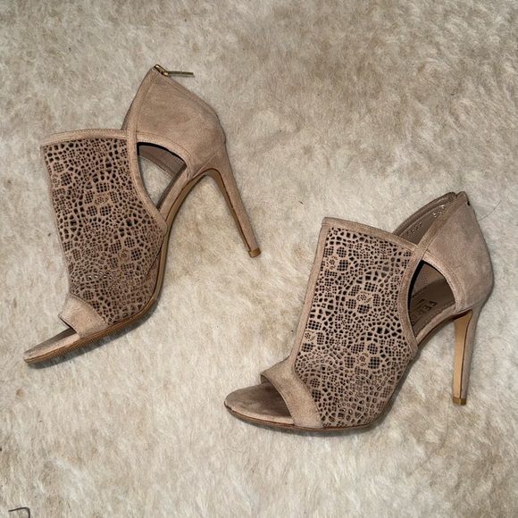 EUC: Salvatore Ferragamo Suede Peep-toe Ankle Boots size 35 (size 5)